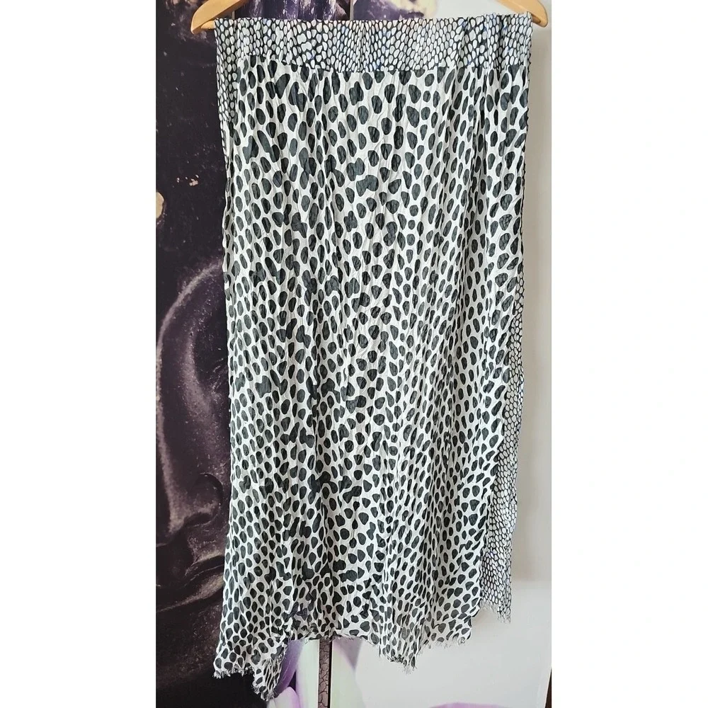 BANANA‎ REPUBLIC Multi Animal Print Frayed Trim Shawl Scarf One Size